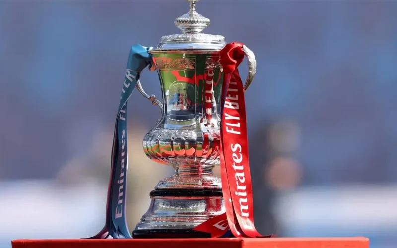 بث مباشر لموعد سحب قرعة ربع نهائي كأس الاتحاد الإنجليزي 2025